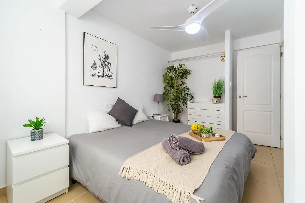 Fuengirola Paseo Maritimo Deluxe Apartment By The Beach 0*,  Spain